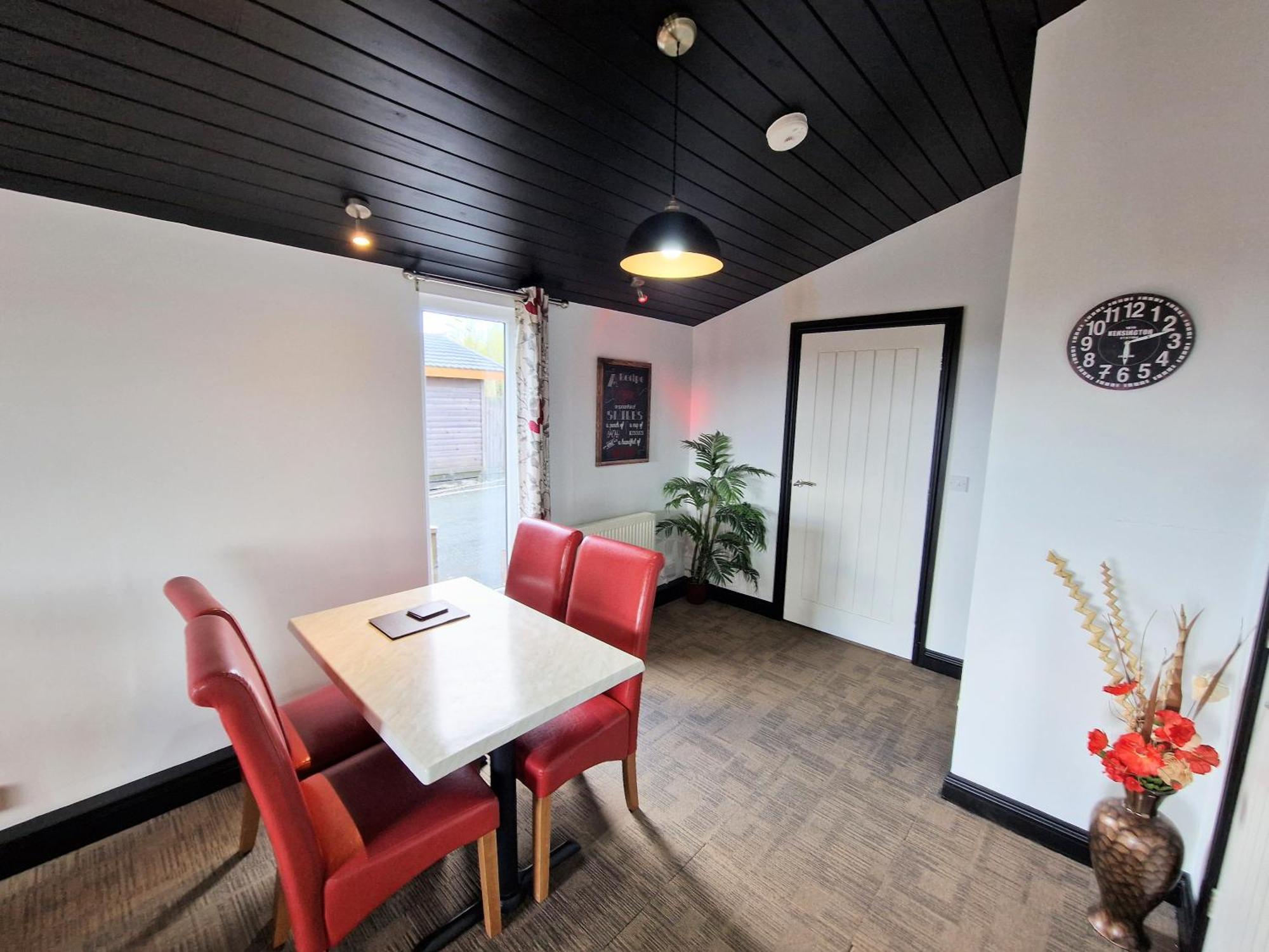 Villa Ochil 9 With Private Hot Tub - Fife - Loch Leven - Lomond Hills - Pet Friendly à Kelty Extérieur photo