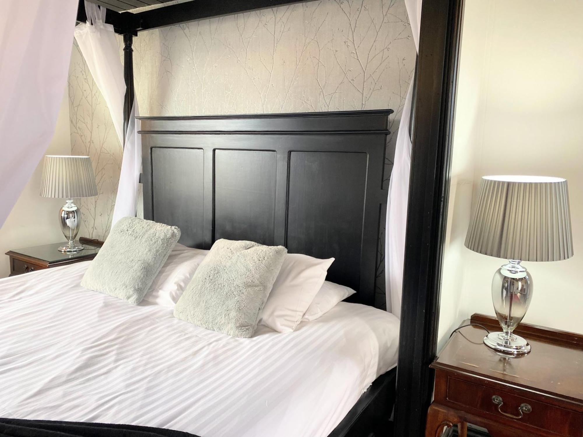 Villa Ochil 9 With Private Hot Tub - Fife - Loch Leven - Lomond Hills - Pet Friendly à Kelty Extérieur photo